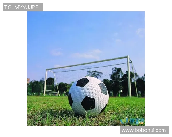 足球明星的成长故事：从不会系鞋带到球场传奇的蜕变之路